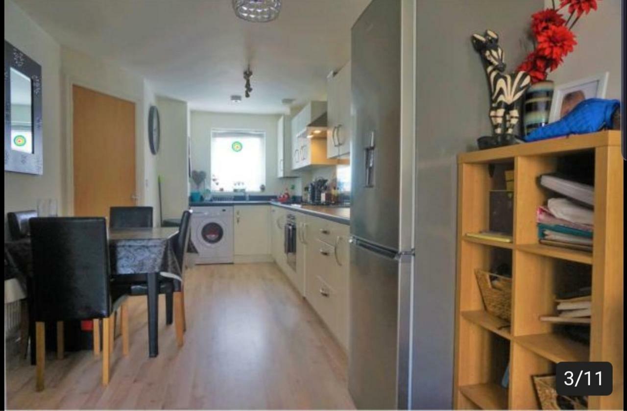 Superking Bedroom Close To The A30 קמבורן מראה חיצוני תמונה